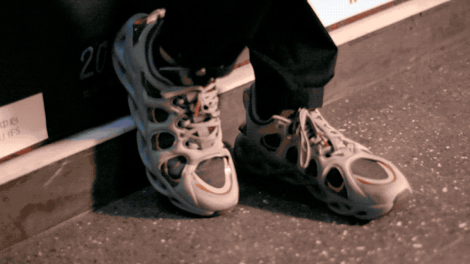 1561534528936622.gif
